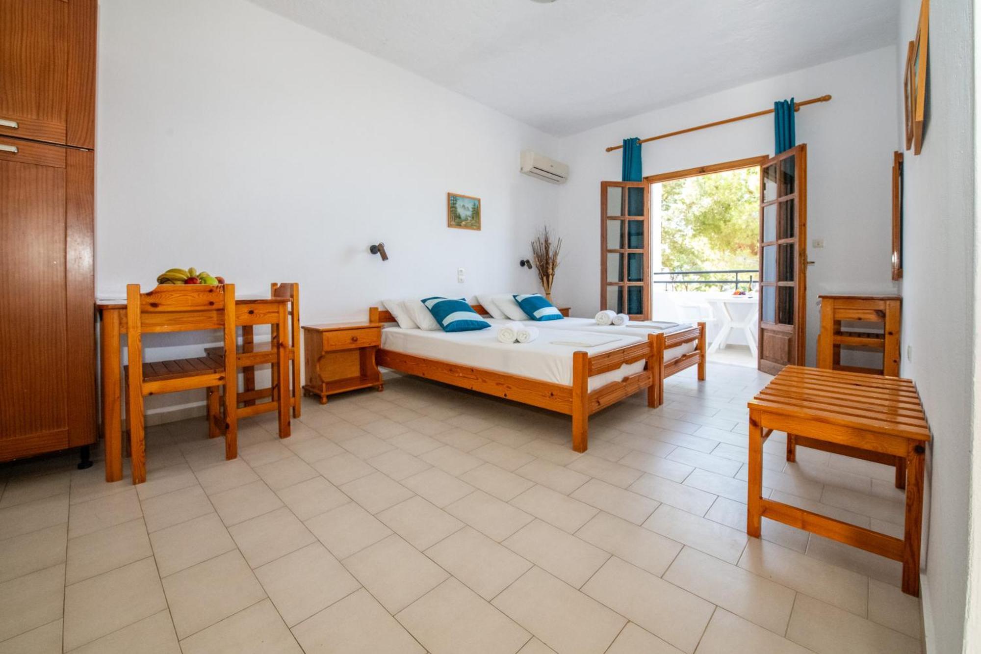 Aparthotel George Seaside Serviced & Pefki