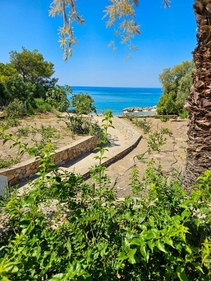 George Seaside Serviced & * Pefki (Rhodes)