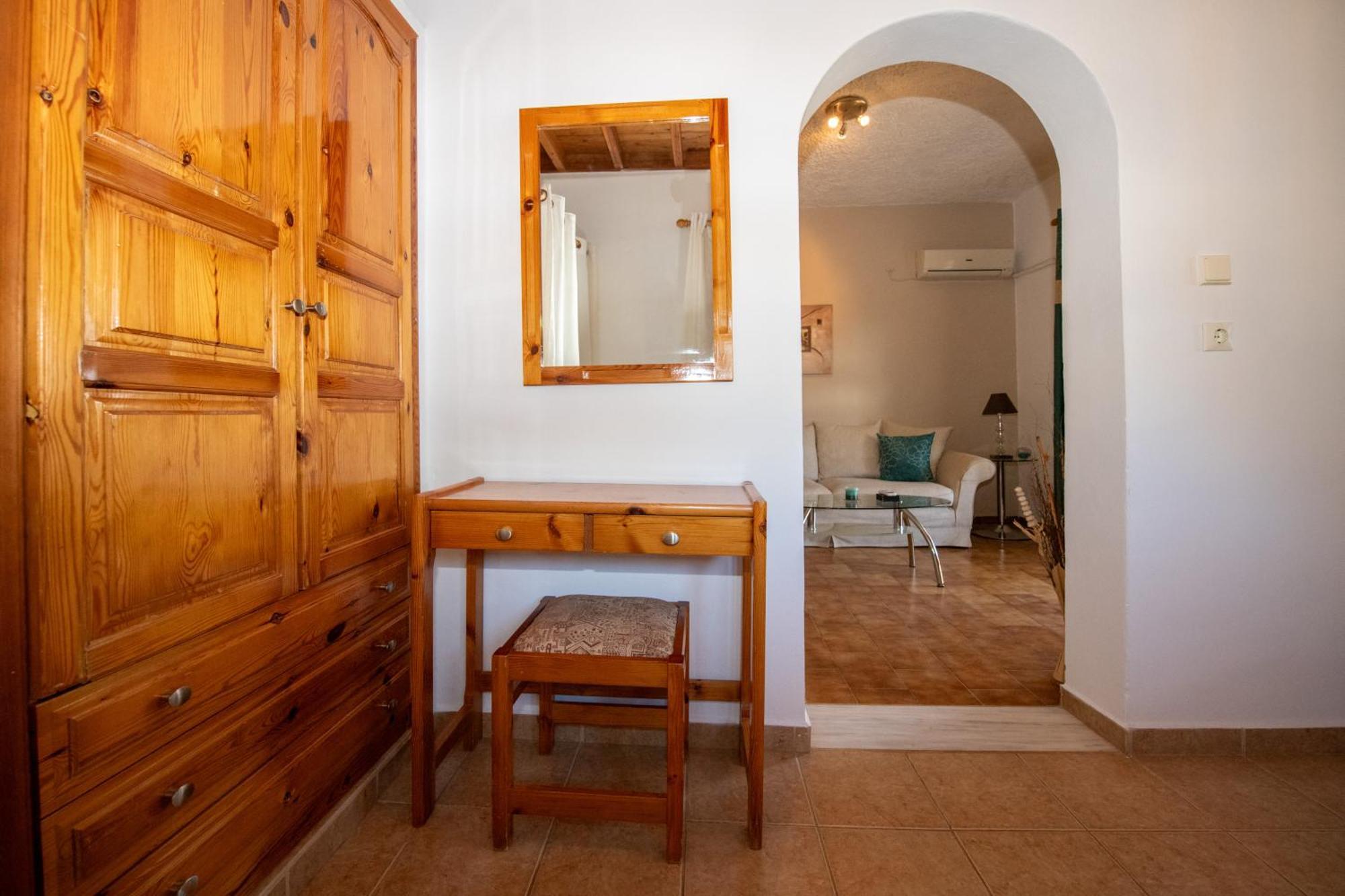 Aparthotel George Seaside Serviced &