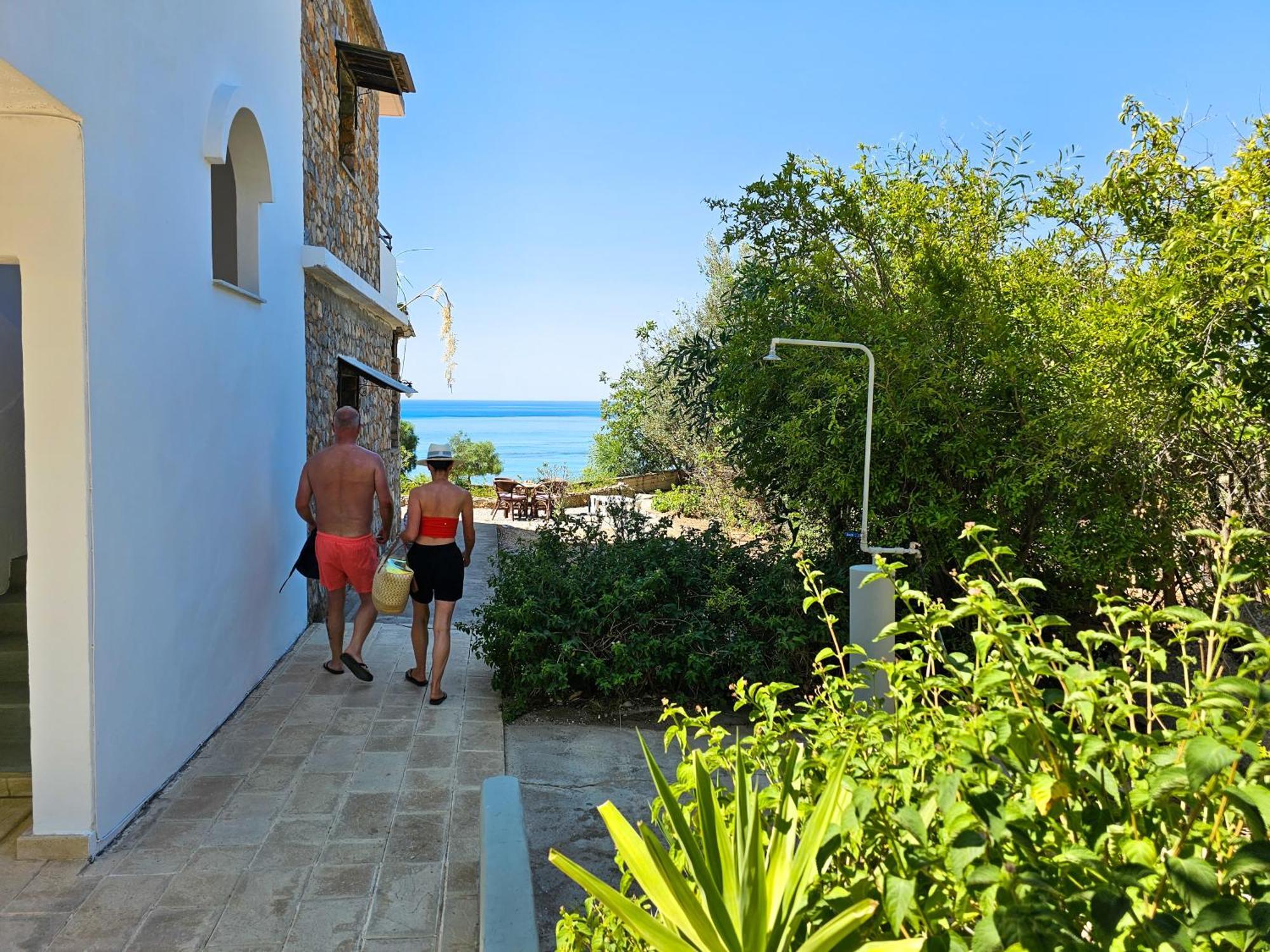 Aparthotel George Seaside Serviced &