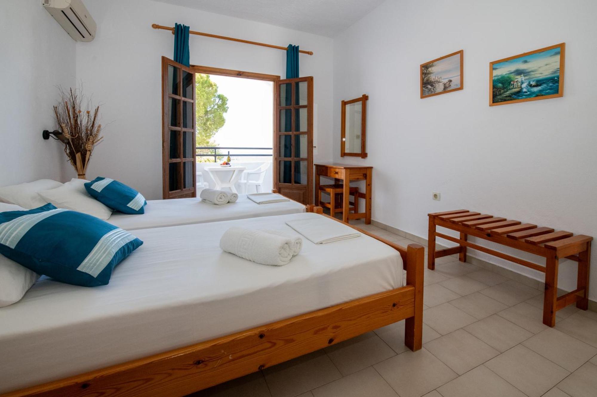 Aparthotel George Seaside Serviced & Pefki (Rhodes)